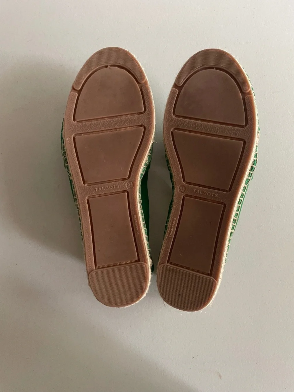Talbots Izzy Knot Suede Espadrille Green Flats NWOB, size 8.5